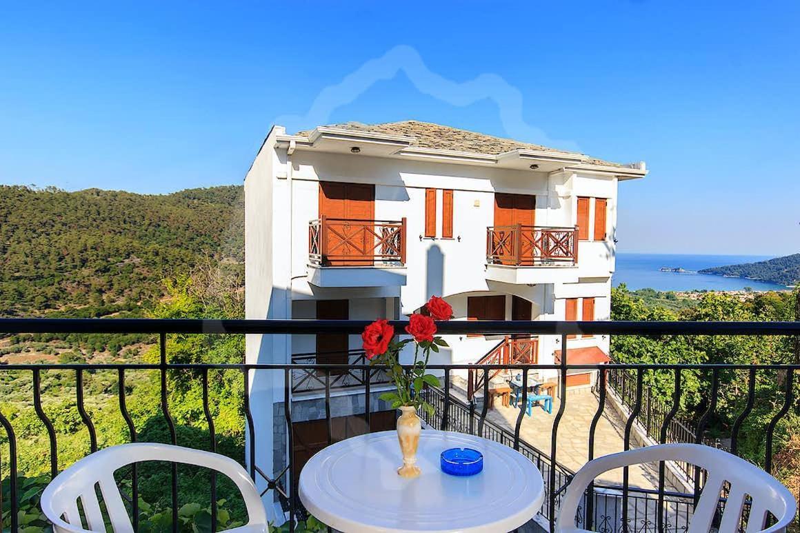 Zeus Guesthouse Panagia  Exteriér fotografie